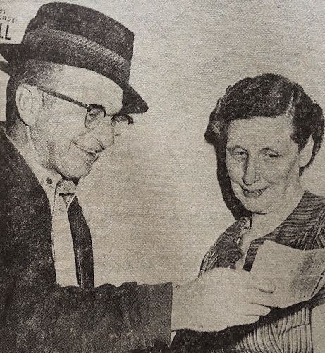 Photograph 100 of 707, 1960 collection