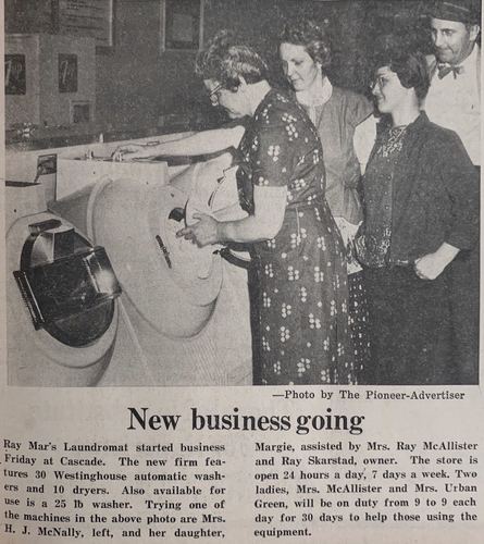 Photograph 300 of 707, 1960 collection