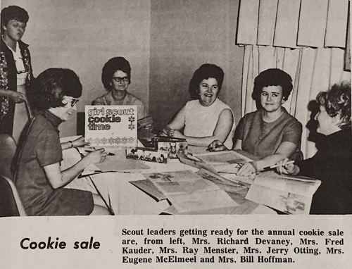 Photograph 19 of 358, 1970 collection