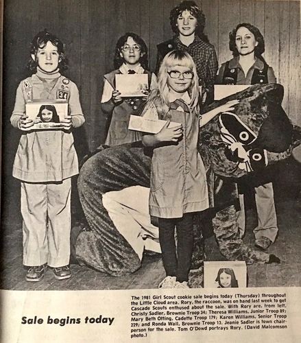 Photograph 31 of 393, 1981 collection