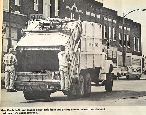 Photograph 105 of 393, 1981 collection