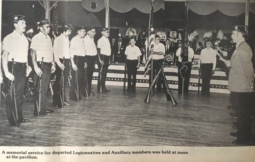Photograph 122 of 393, 1981 collection
