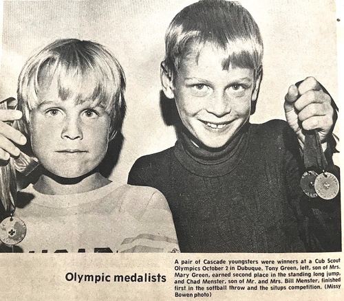 Photograph 345 of 438, 1982 collection